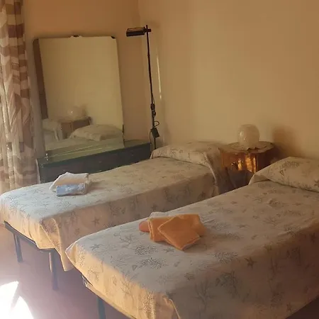 Casa Vacanze Yuli Apartment Rome Exterior photo