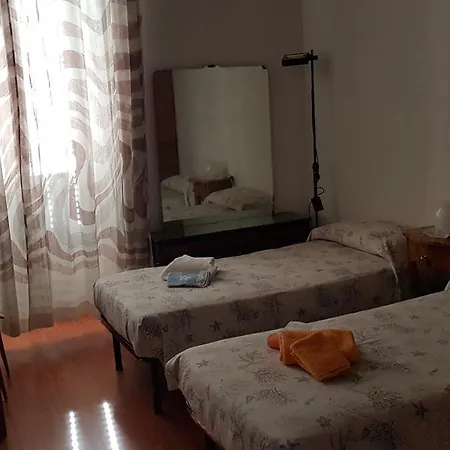 Casa Vacanze Yuli Apartment Rome Exterior photo